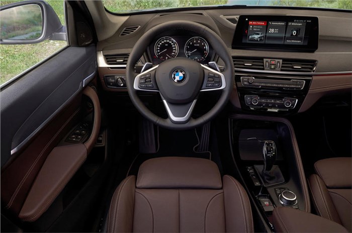 2019 BMW X1 facelift revealed