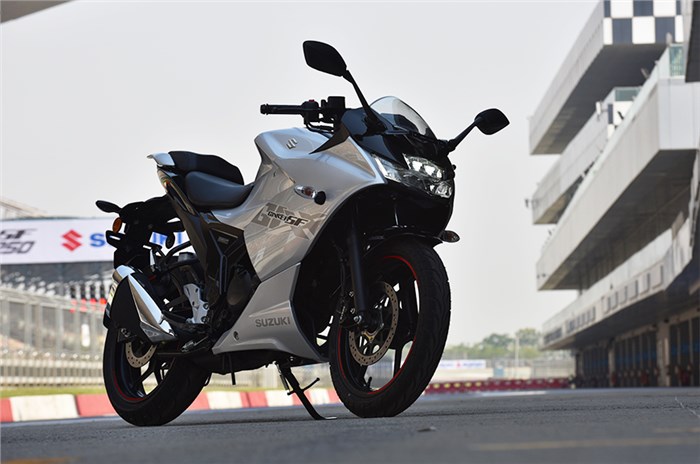 Suzuki extends its two-wheeler service intervals and warranty periods