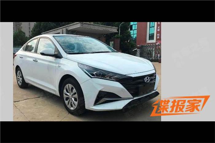 Hyundai Verna facelift: first pics