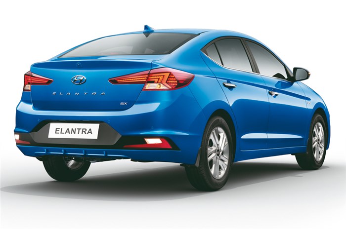 Hyundai Elantra facelift India launch on October 3, bookings open