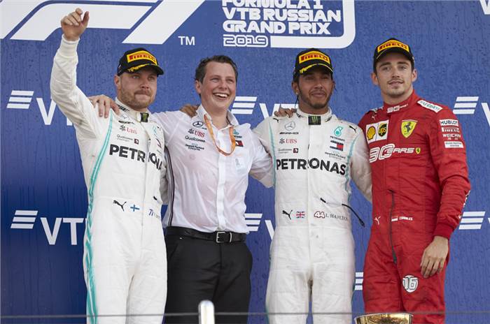 Hamilton wins 2019 Russian GP as Ferrari hits trouble