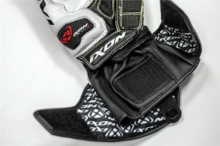 Ixon RS Genius Replica gloves review