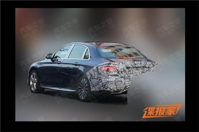 Mercedes-Benz E-class LWB facelift spied for the first time