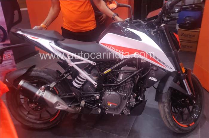 BS6 KTM 390 Duke to be priced at Rs 2.53 lakh