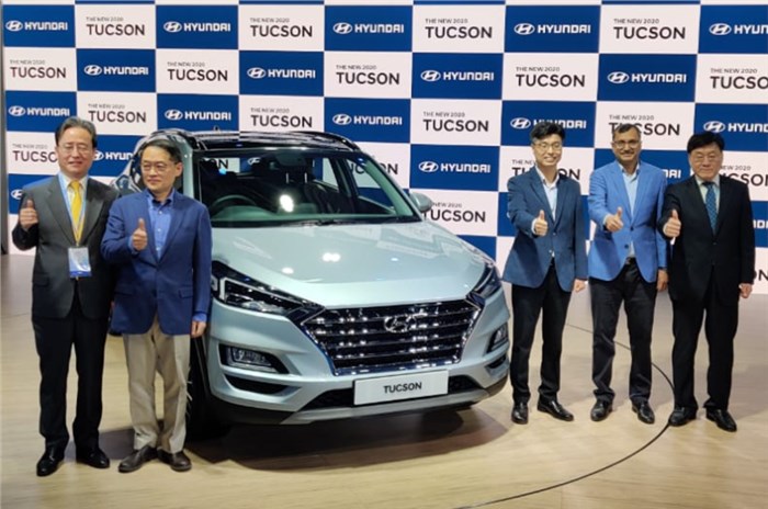Hyundai Tucson facelift debuts with revamped interior, BS6 engines