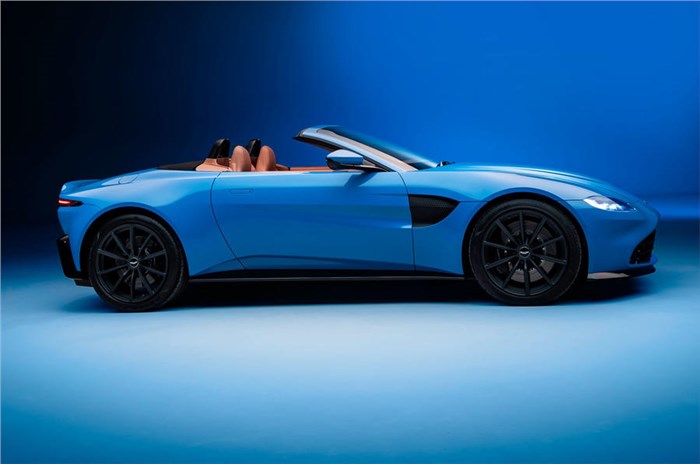 New Aston Martin Vantage Roadster sports fastest-folding roof