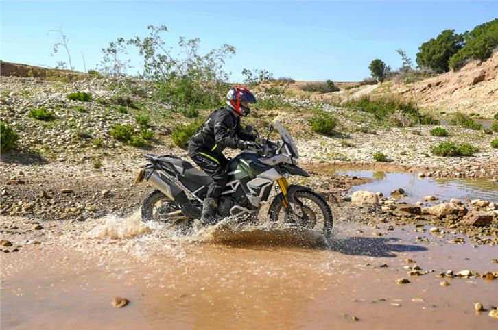 Triumph Tiger 900 GT Pro, Rally Pro review, test ride