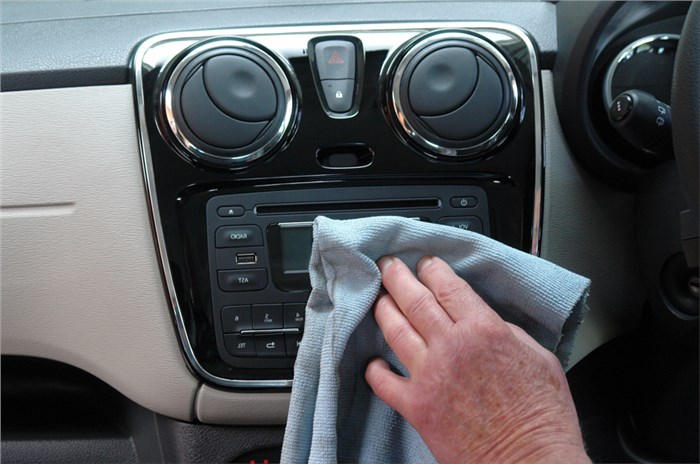 How to disinfect your car: 6 steps to follow