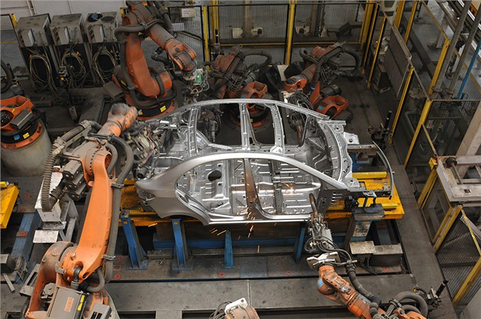 Indian automotive production drops to 28-year low