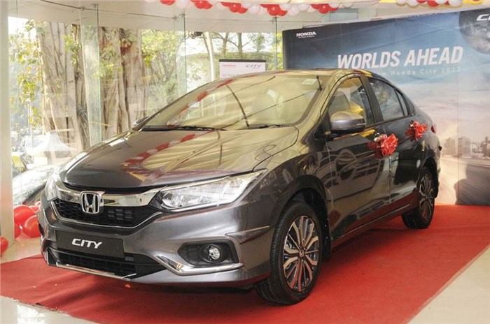 Up to Rs 1 lakh off on BS6 Honda City