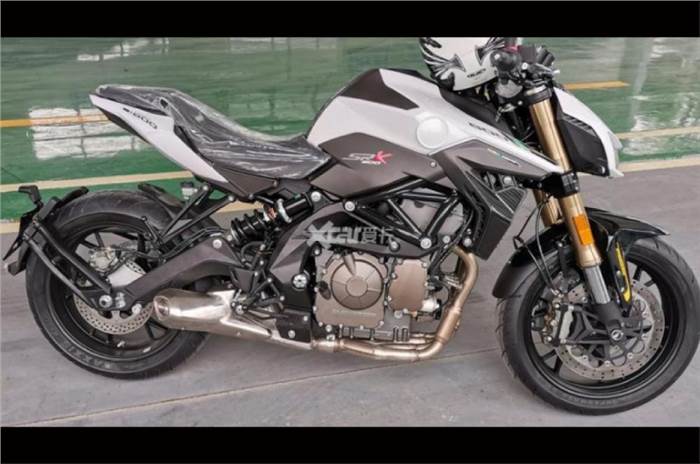 New Benelli SRK 600 spotted in production-ready form