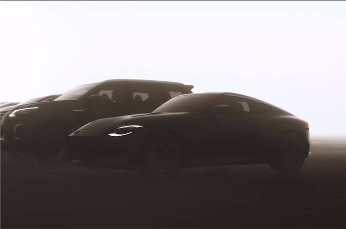 Nissan 400Z previewed before 2021 debut