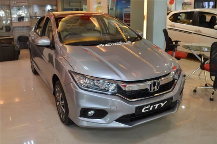 CRISIL: Passenger Vehicle sales to decline by 22-25 percent in FY21