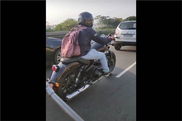 New Royal Enfield twin-cylinder cruiser spied