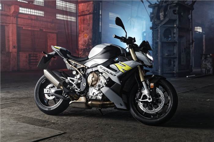 2021 BMW S 1000 R unveiled