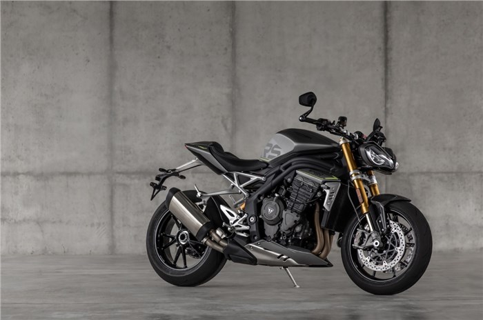 Triumph Speed Triple 1200 RS unveiled