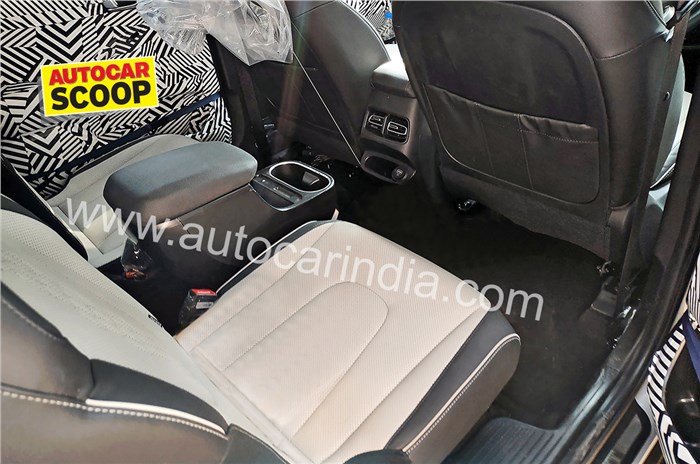 SCOOP! Hyundai Alcazar SUV first interior photos