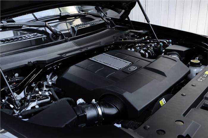 Land Rover Defender V8 revealed