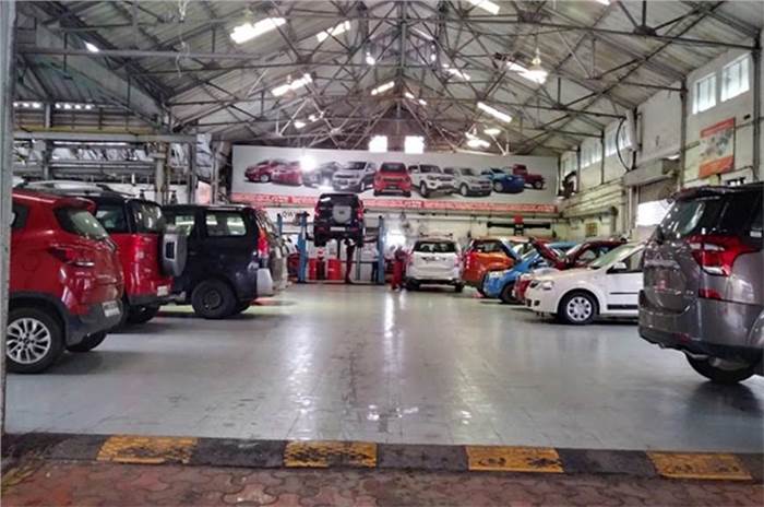 Mahindra extends warranty, service period till July 31