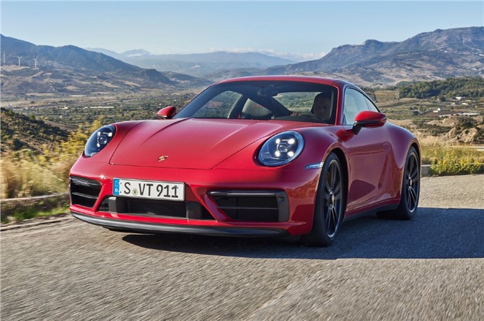 New Porsche 911 GTS unveiled