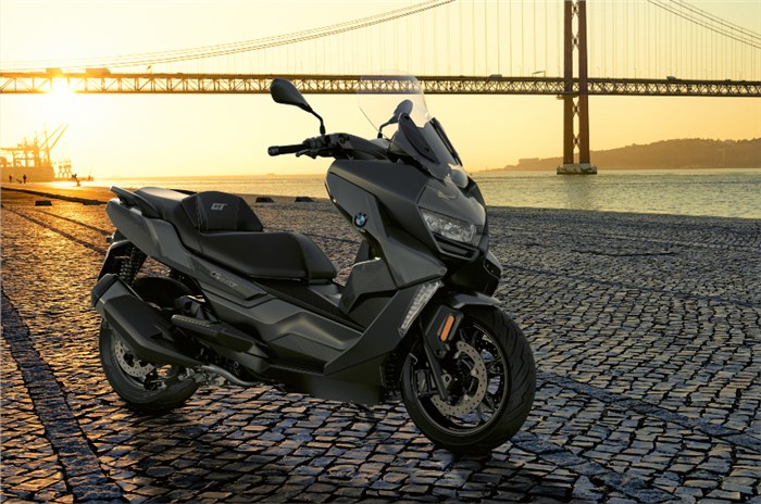 BMW C 400 GT maxi-scooter launch by October 2021
