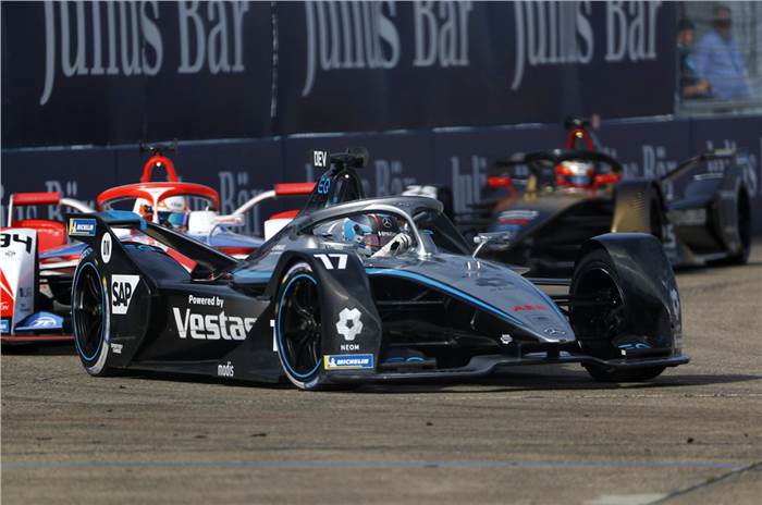 Mercedes, Nyck de Vries crowned 2021 Formula E champions