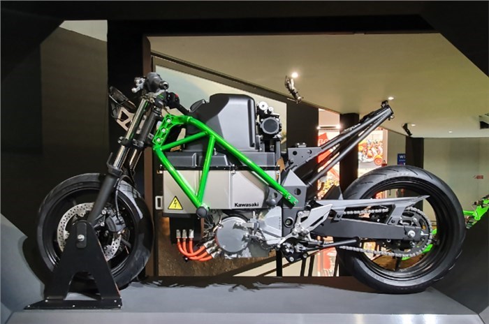 Kawasaki to introduce 10 electric and hybrid motorcycles by 2025