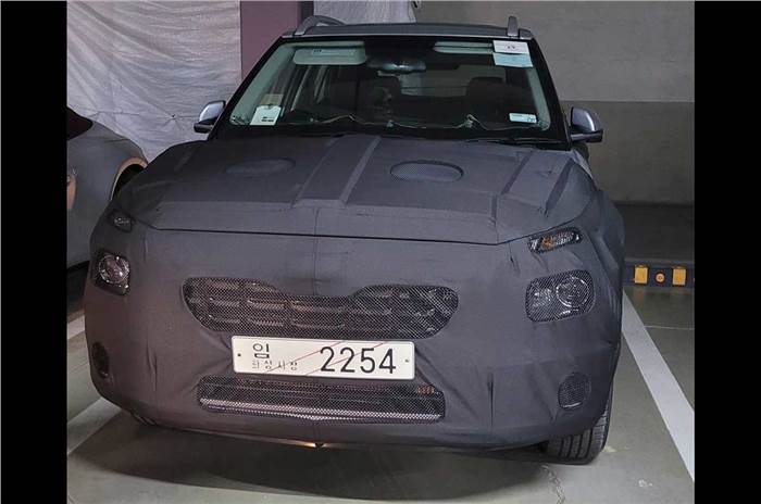 Hyundai Venue facelift spied for the first time