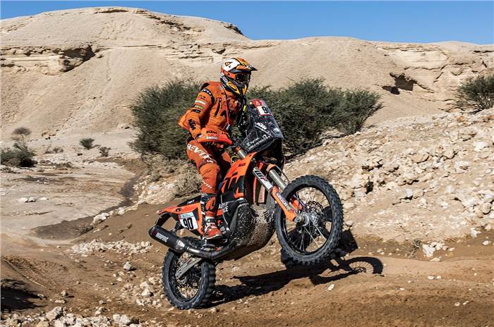Dakar 2022: Petrucci wins Stage 5 as Rodrigues soldiers on after crash