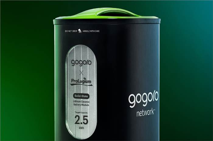 Gogoro unveils world&#8217;s first solid-state two-wheeler battery