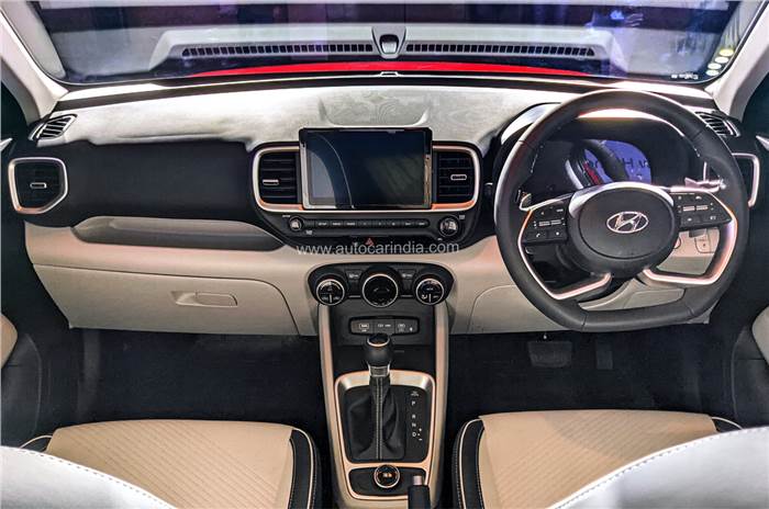 Hyundai Venue facelift interior dashboard 
