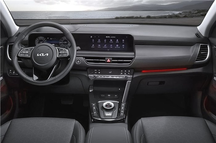 2023 Kia Seltos facelift dashboard 