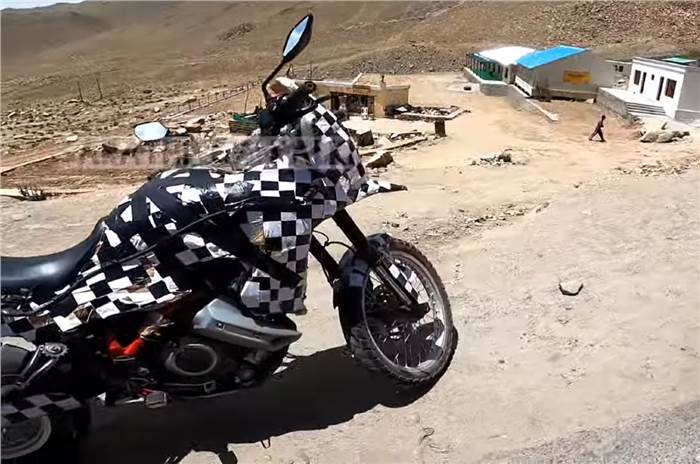 New Hero motorcycles spied testing in Ladakh