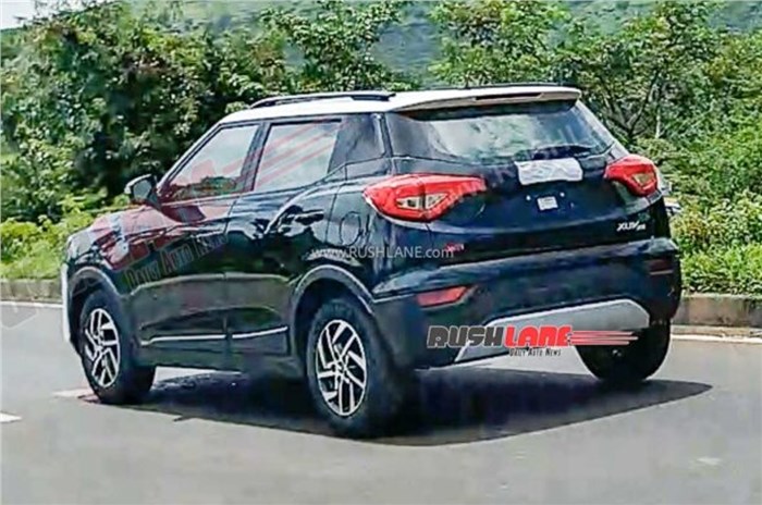2023 Mahindra XUV300 facelift front rear quarter