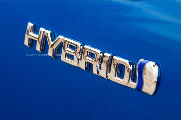 Toyota Urban Cruiser Hyryder Hybrid badge