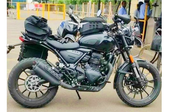 Upcoming Bajaj Triumph bike spied in India for first time