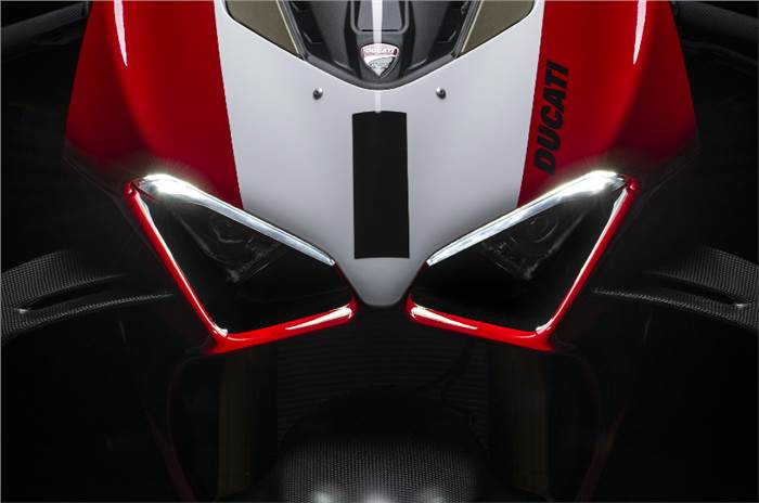 2023 Ducati Panigale V4 R unveiled, makes 240hp in full race configuration