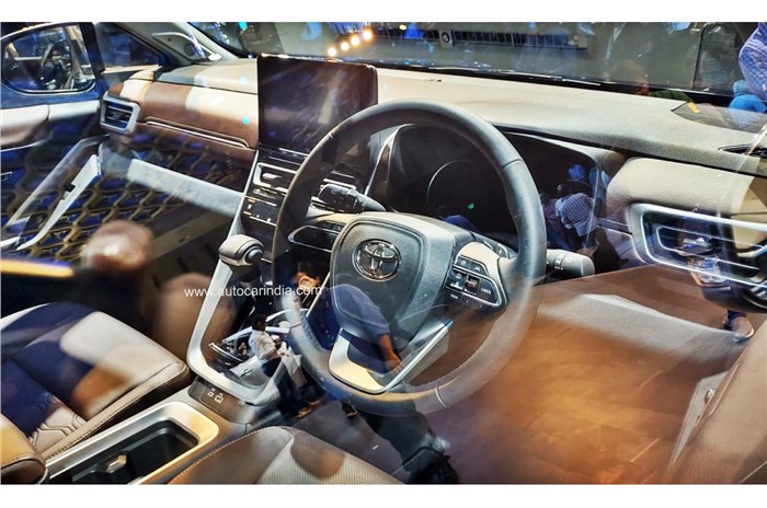 Toyota Innova Hycross interior