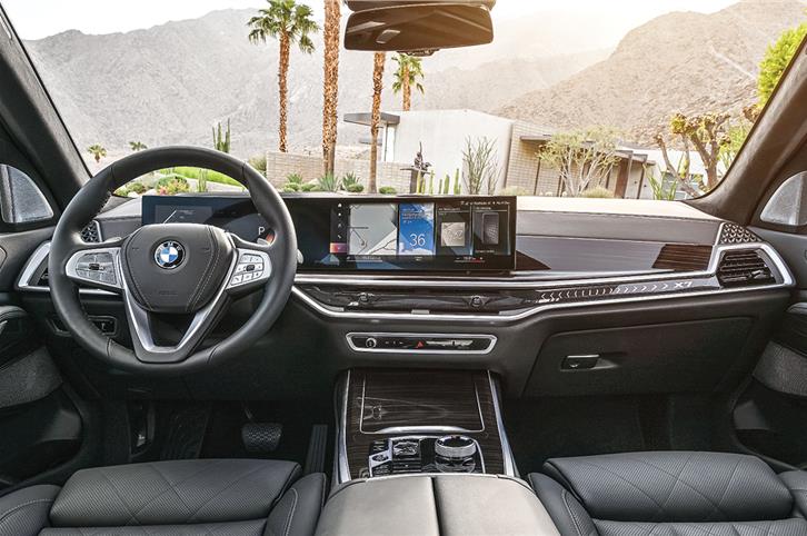 2022 BMW X7 facelift interior