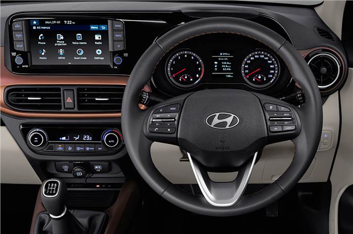 Hyundai Aura facelift interior
