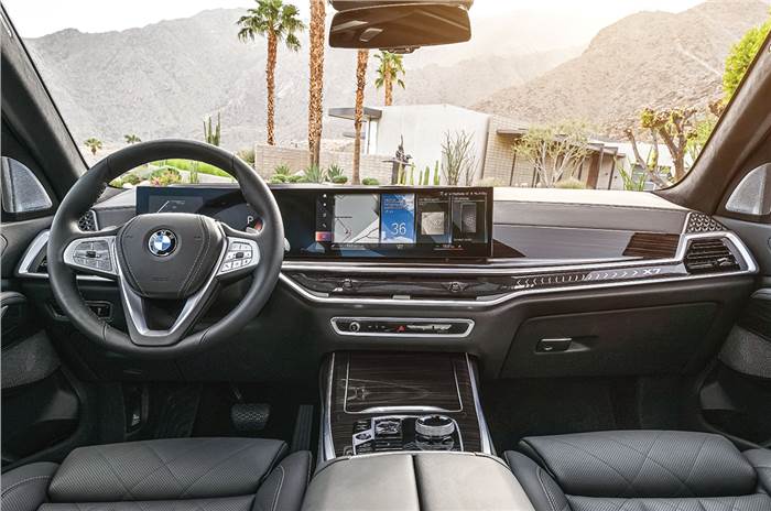 BMW X7 facelift interior