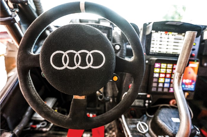 Audi RS Q e-tron E2 interior