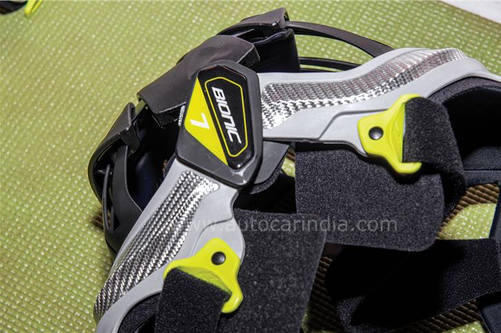 Alpinestars Bionic 7 knee brace gear review