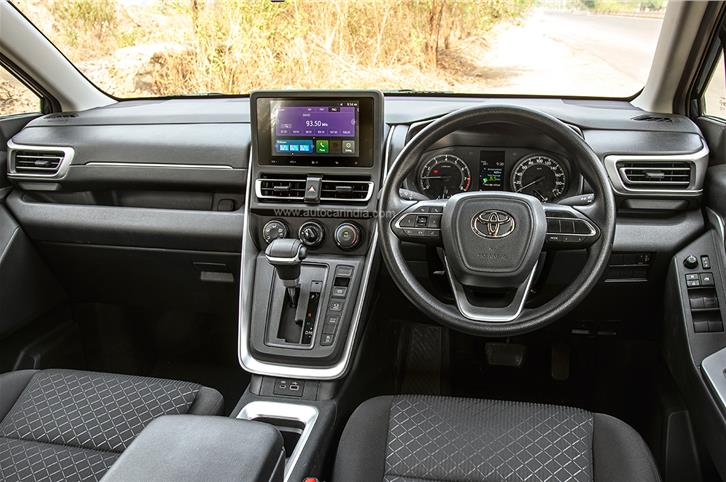Toyota Innova Hycross petrol CVT interior