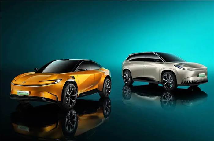 Toyota bZ Sport Crossover and bZ Flexspace concepts 