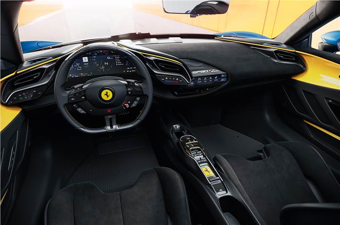 Ferrari SF90 XX Spider interior