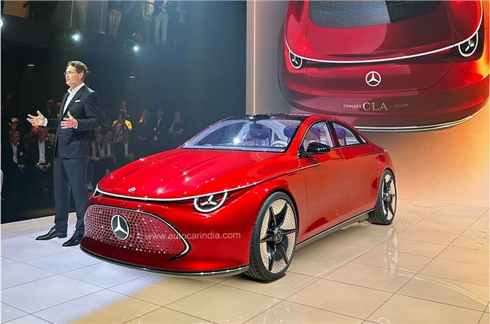 Mercedes-Benz Concept CLA Class front quarter