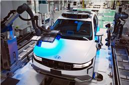Hyundai produces Ioniq 5 at new AI factory