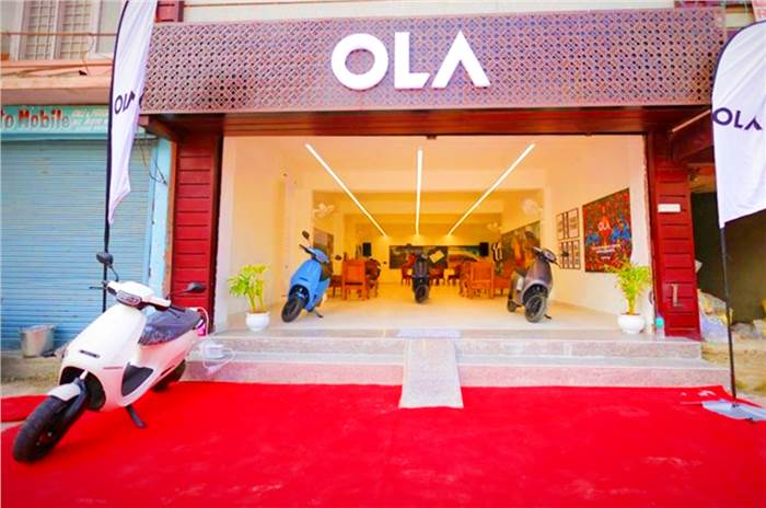 Electric scooter, bike sales January 2024: Ola sells over 30,000 units