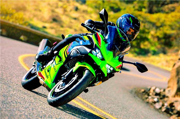Kawasaki Ninja 500 mileage, price, EICMA, India launch.